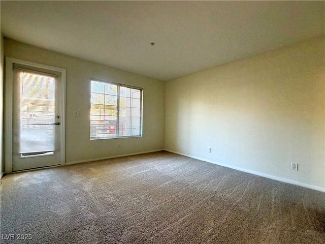 2130 Sealion Drive 106, Las Vegas, NV 89128