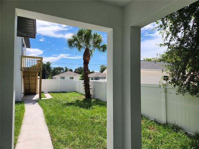 926 11TH AVENUE S, St Petersburg, FL 33705