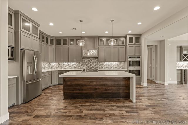 12719 S 4th Street, Jenks, OK 74037