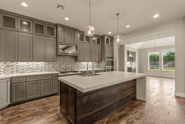 12719 S 4th Street, Jenks, OK 74037
