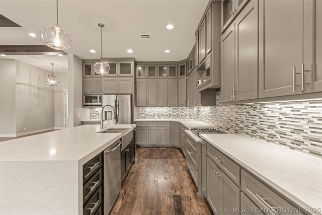 12719 S 4th Street, Jenks, OK 74037