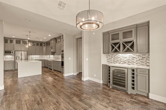12719 S 4th Street, Jenks, OK 74037