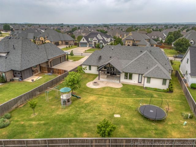 12719 S 4th Street, Jenks, OK 74037