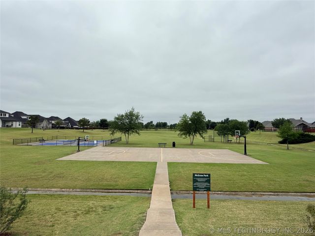 12719 S 4th Street, Jenks, OK 74037