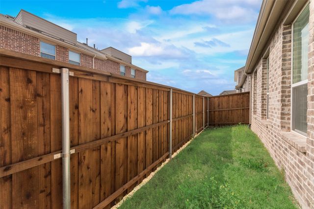 2124 Crooked Bow Drive, Mesquite, TX 75149