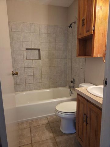 1711 Lockhart Lane, Osawatomie, KS 66064