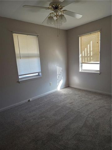 1711 Lockhart Lane, Osawatomie, KS 66064