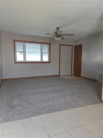 1711 Lockhart Lane, Osawatomie, KS 66064