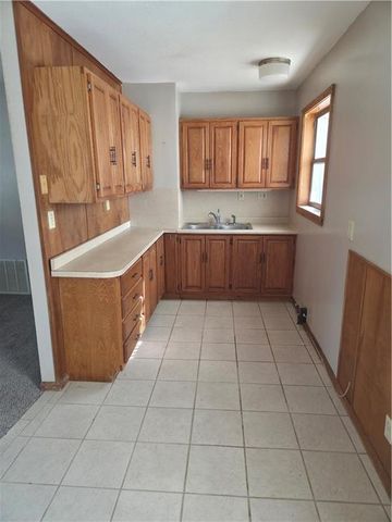 1711 Lockhart Lane, Osawatomie, KS 66064