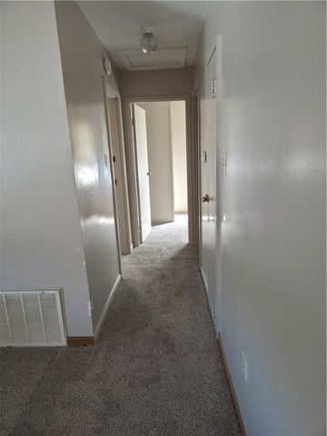 1711 Lockhart Lane, Osawatomie, KS 66064