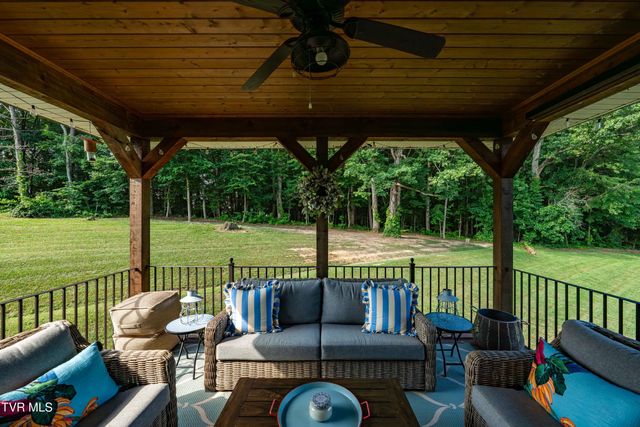 3441 Allison Meadows, Piney Flats, TN 37686