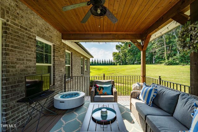 3441 Allison Meadows, Piney Flats, TN 37686