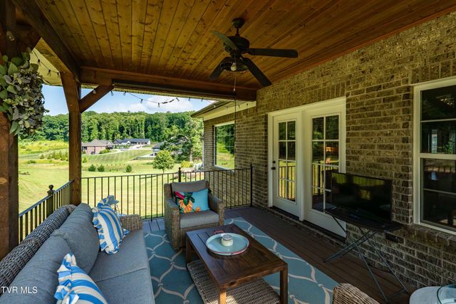 3441 Allison Meadows, Piney Flats, TN 37686