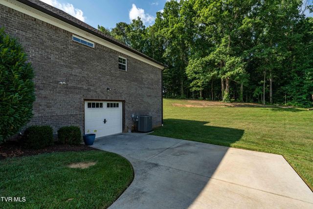 3441 Allison Meadows, Piney Flats, TN 37686