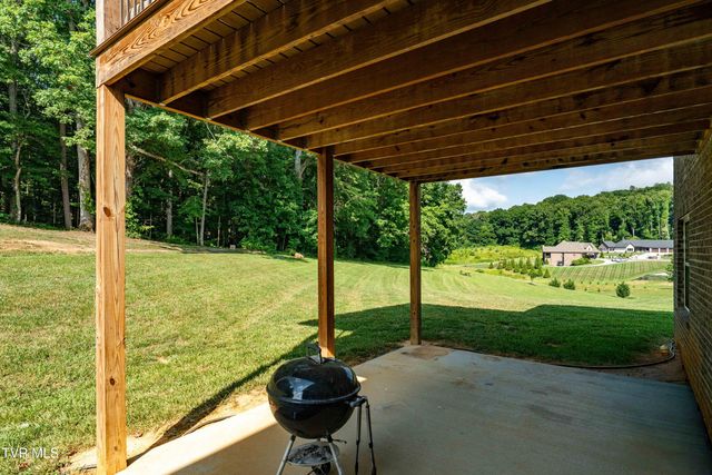 3441 Allison Meadows, Piney Flats, TN 37686