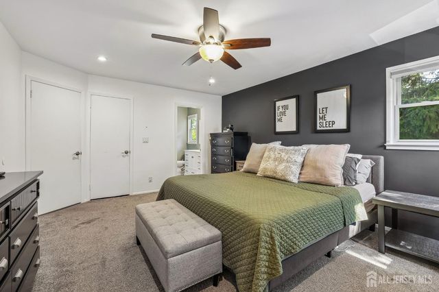 9 Heather Drive, Manalapan, NJ 07726