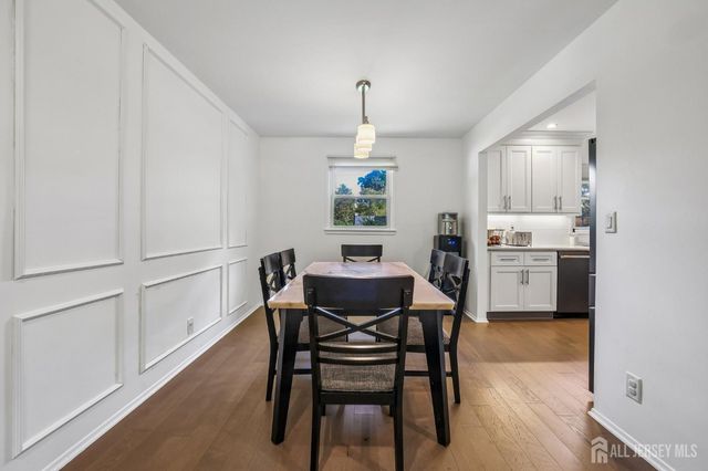 9 Heather Drive, Manalapan, NJ 07726