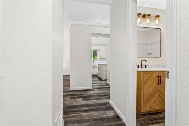 4004 Danli LN, Austin, TX 78749