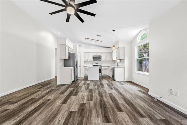 4004 Danli LN, Austin, TX 78749