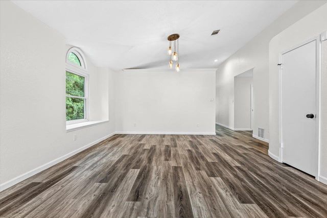 4004 Danli LN, Austin, TX 78749