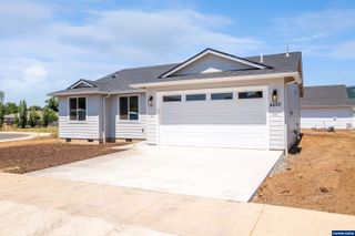 4420 Knotty Pine Ct, Sweet Home, OR 97386