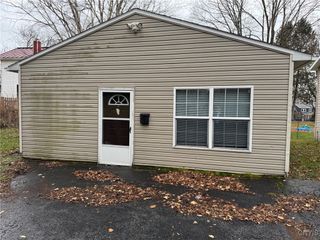 28 McHarrie Street, Van Buren, NY 13027