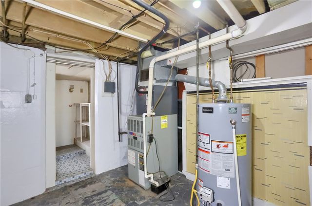 819 Leech St, Mckeesport, PA 15132