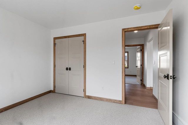 305 BATTERY AVENUE, De Pere, WI 54115