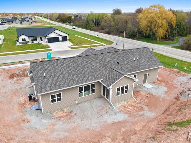 305 BATTERY AVENUE, De Pere, WI 54115