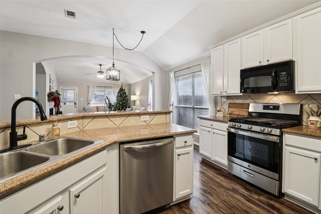 8900 Weller Lane, Fort Worth, TX 76244