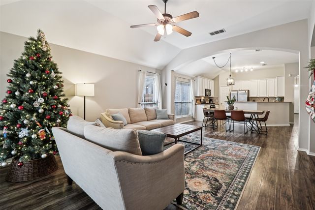 8900 Weller Lane, Fort Worth, TX 76244