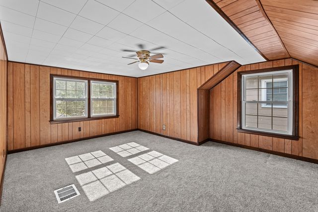 1826 33rd Street, Rock Island, IL 61201