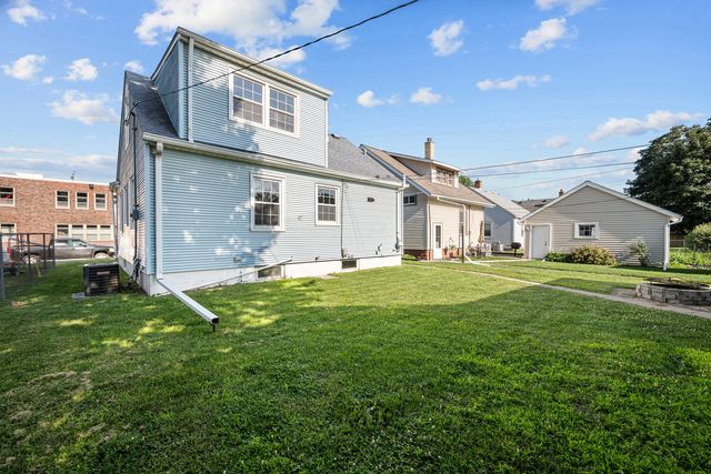 1826 33rd Street, Rock Island, IL 61201