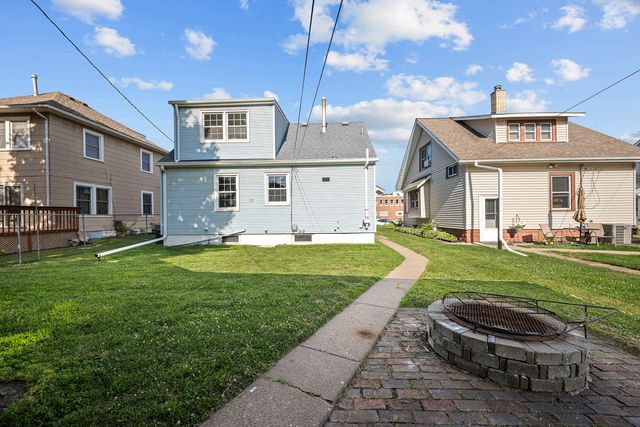 1826 33rd Street, Rock Island, IL 61201