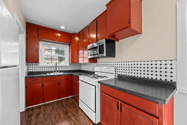 1826 33rd Street, Rock Island, IL 61201