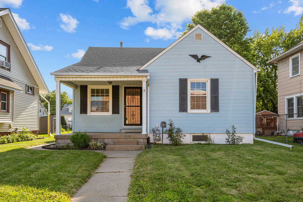 1826 33rd Street, Rock Island, IL 61201