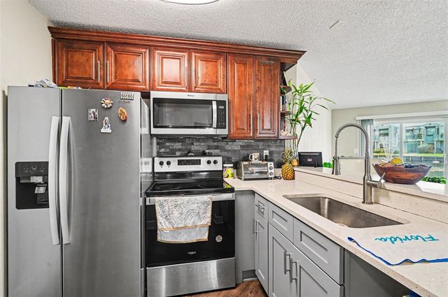 2552 WOODGATE BOULEVARD 107, Orlando, FL 32822