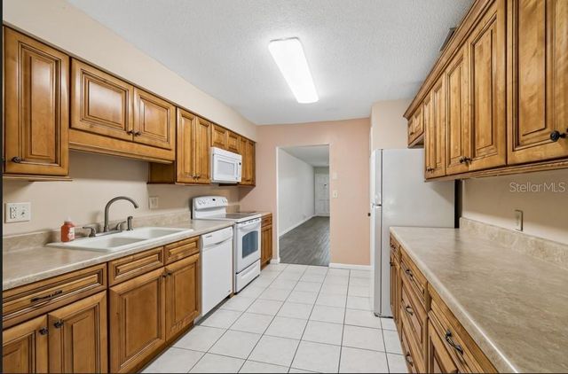 11200 102ND AVENUE 101, Seminole, FL 33778