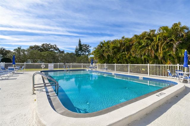 11200 102ND AVENUE 101, Seminole, FL 33778
