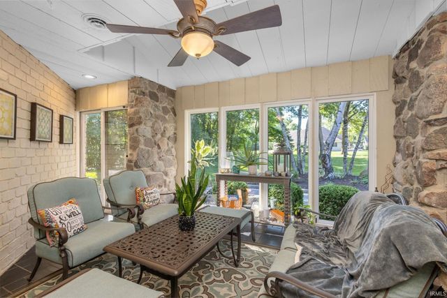 19353 Dorchester Ct, Bristol, IN 46507