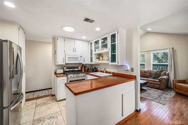 262 Loma Bonita 32, San Luis Obispo, CA 93401