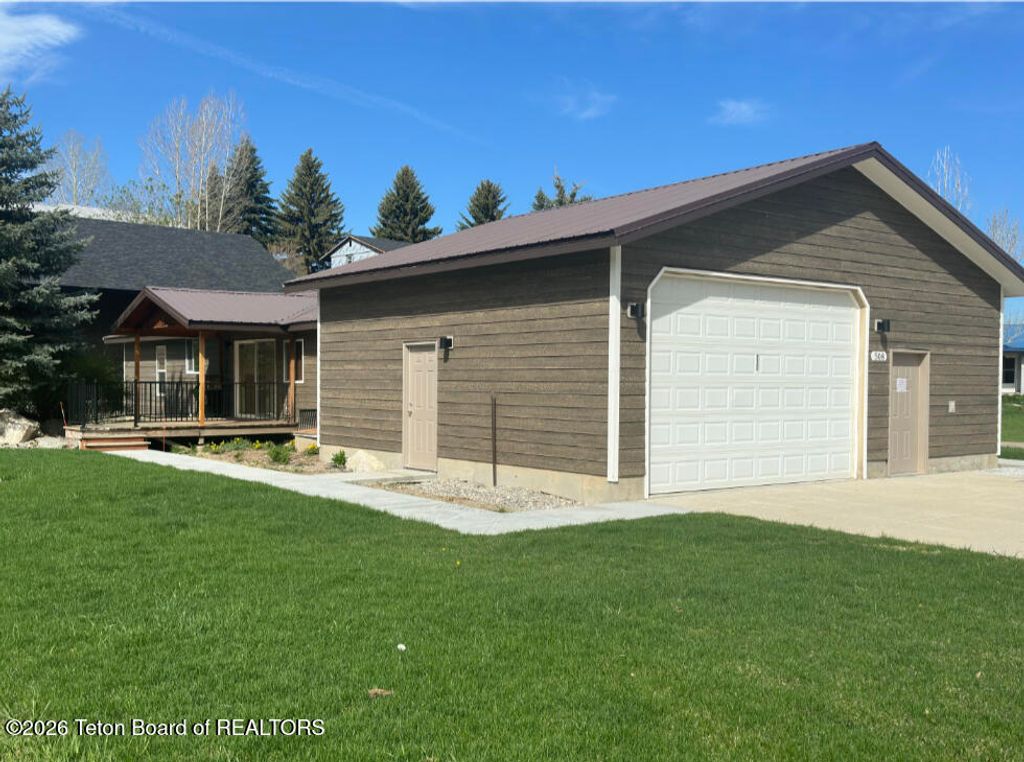 508 THREE RIVERS Drive, Alpine, WY 83128 photo 1