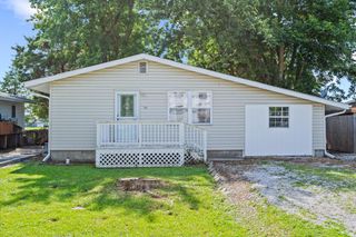 721 S CENTRAL ST, Centralia, MO 65240