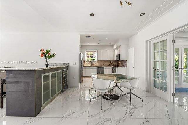 345 Fairway Dr, Miami Beach, FL 33141