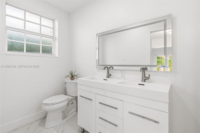 345 Fairway Dr, Miami Beach, FL 33141