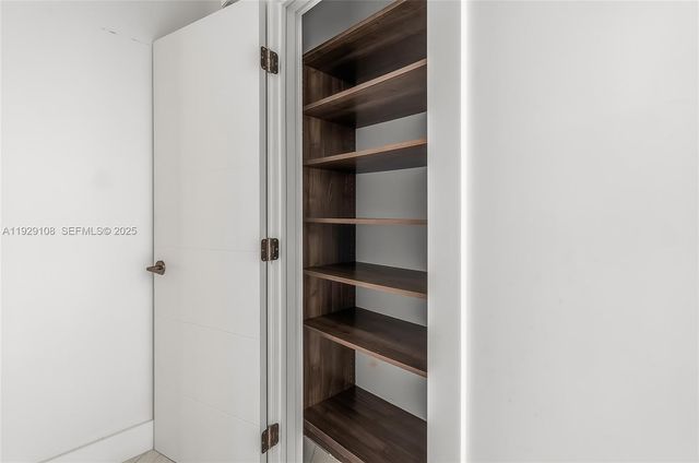 345 Fairway Dr, Miami Beach, FL 33141