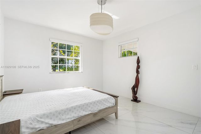 345 Fairway Dr, Miami Beach, FL 33141