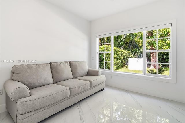 345 Fairway Dr, Miami Beach, FL 33141