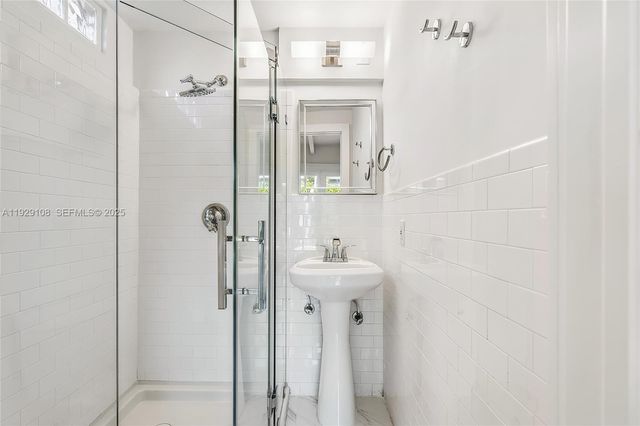 345 Fairway Dr, Miami Beach, FL 33141