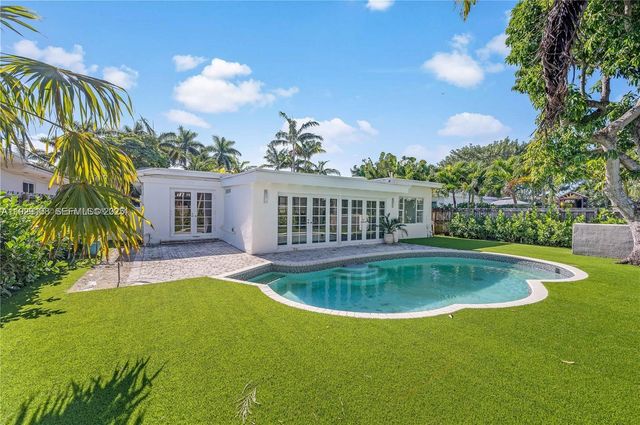 345 Fairway Dr, Miami Beach, FL 33141